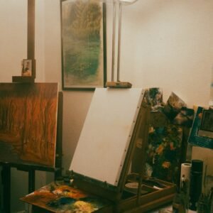 A room filled with lots of art and paintings